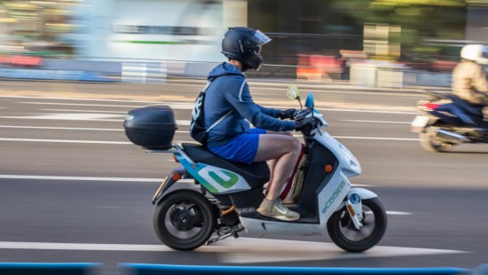 Jak technologia RFID poprawia zarządzanie motocyklami elektrycznymi